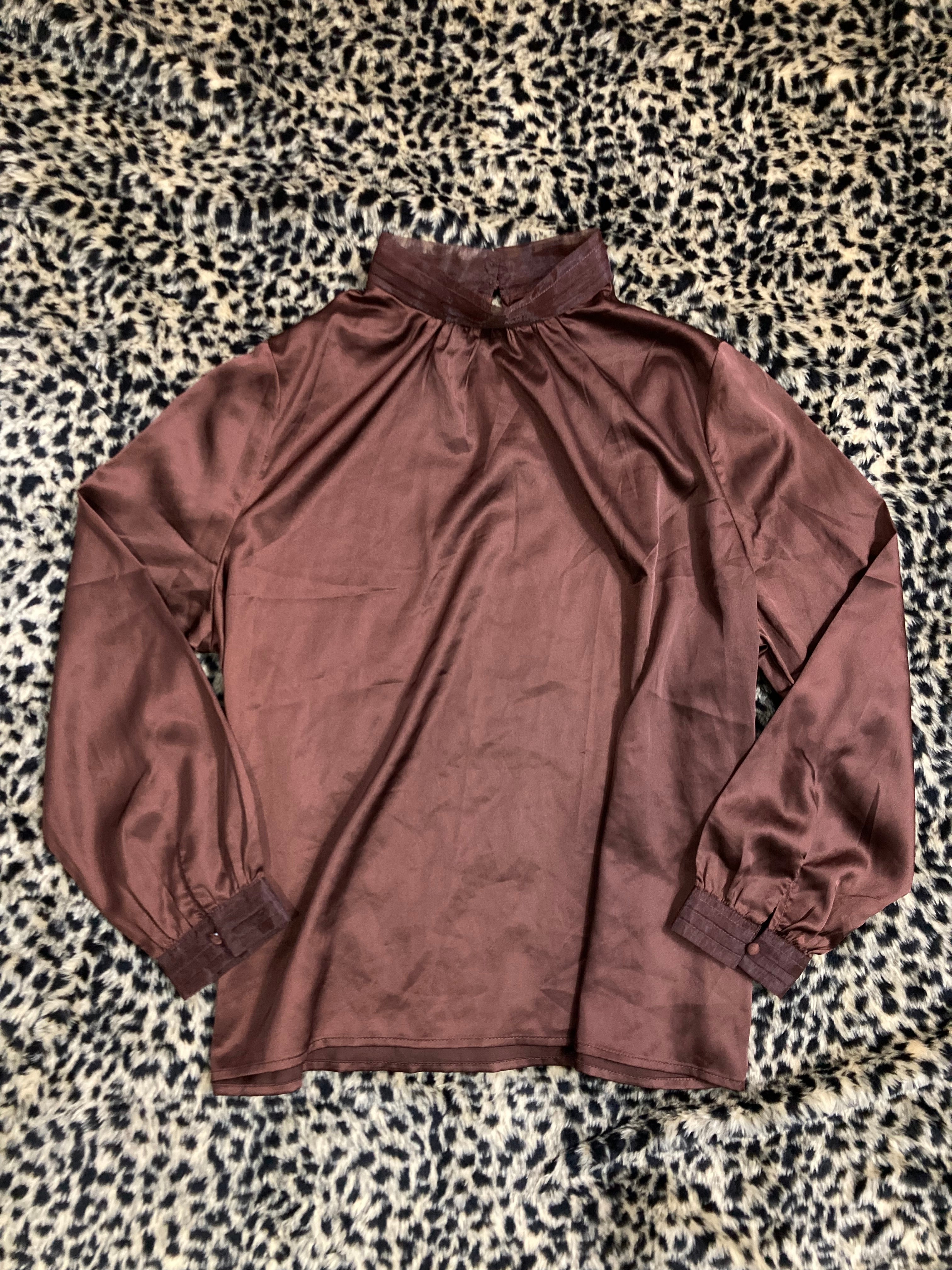 blusa marrón