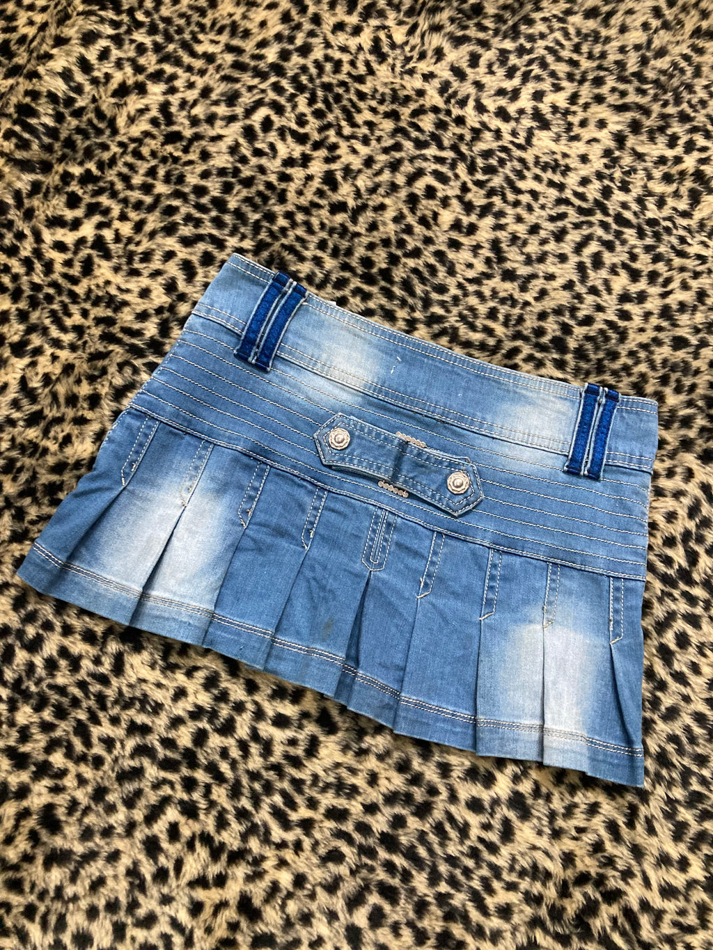 mini jean