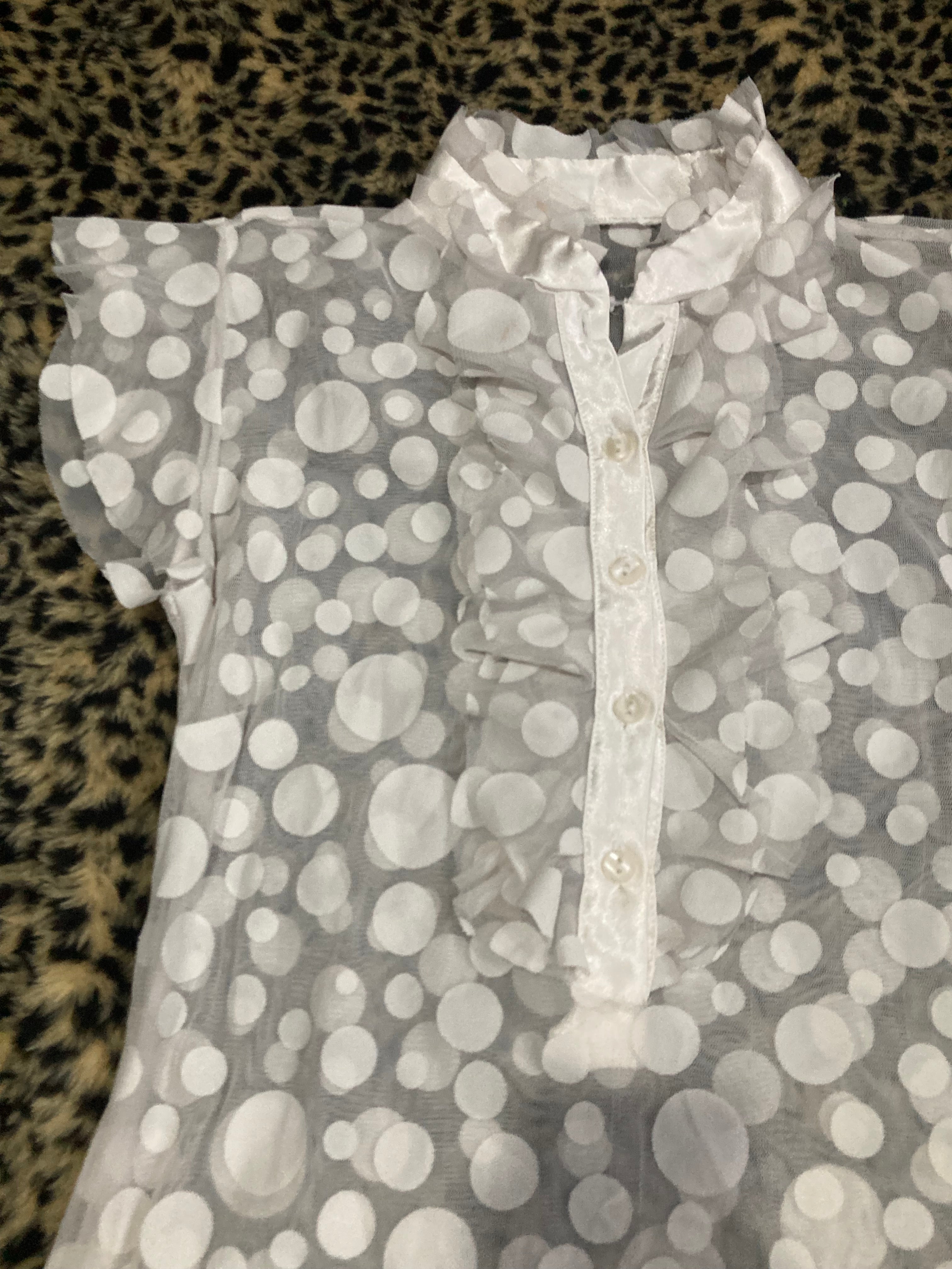 camisa puntitos